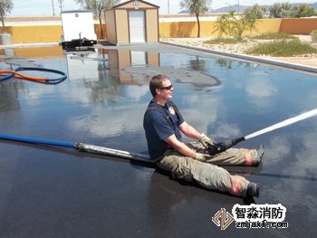 兩英寸軟管能夠匹配每個 流量類別的2½英寸軟管。較輕和易于部署的 軟管的折衷是，兩英寸軟管需要更高的泵排出 壓力，因為它具有比2½英寸軟管更高的摩擦損失